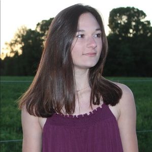 Meet your Posher, Neva